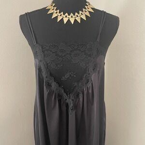 Vintage LORRAINE Sz Medium Long Black NIGHTGOWN Nylon/Lace Trim Long Side Slit